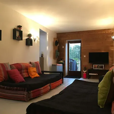 Mas De Guilhaumon Cote Hameau Holiday home